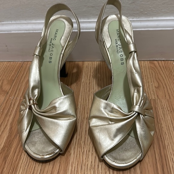 Vintage MARC JACOBS gold heels. Size 39.5 - Picture 1 of 10